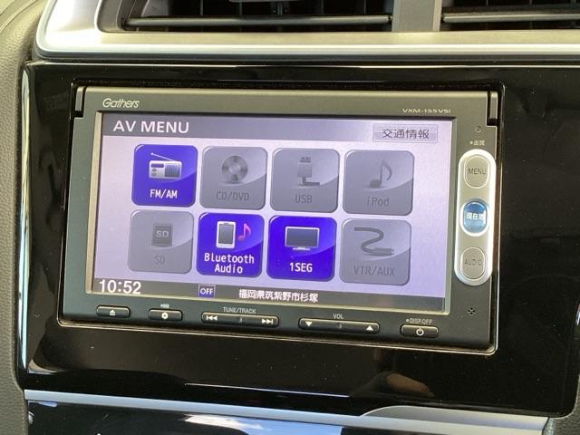フィットハイブリッド Ｌパッケージ　純正メモリーナビ　衝突低減ブレーキ　ナビ＆ＴＶ　サイドエアバック　ＤＶＤ再生　ＬＥＤ　ＥＣＯＮ　バックカメラ　オートクルーズコントロール　イモビライザー　１セグＴＶ　ＥＴＣ　ＥＳＣ　ＡＵＴＯエアコン（11枚目）