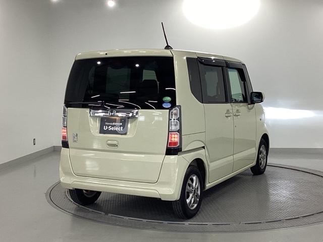 Ｎ－ＢＯＸ Ｇ・Ｌパッケージ　メモリーナビ　ＥＴＣ　リアカメラ　Ｉ－ＳＴＯＰ　ベンチ席　メンテナンスノート　カラーバックモニター　全席ＰＷ　イモビライザー　ナビテレビ　地ＴＶ　ＡＡＣ　横滑り防止　スマートキー　ＤＶＤ再生　ＡＢＳ（9枚目）