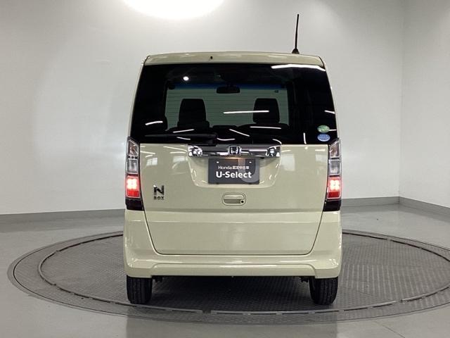 Ｎ－ＢＯＸ Ｇ・Ｌパッケージ　メモリーナビ　ＥＴＣ　リアカメラ　Ｉ－ＳＴＯＰ　ベンチ席　メンテナンスノート　カラーバックモニター　全席ＰＷ　イモビライザー　ナビテレビ　地ＴＶ　ＡＡＣ　横滑り防止　スマートキー　ＤＶＤ再生　ＡＢＳ（10枚目）