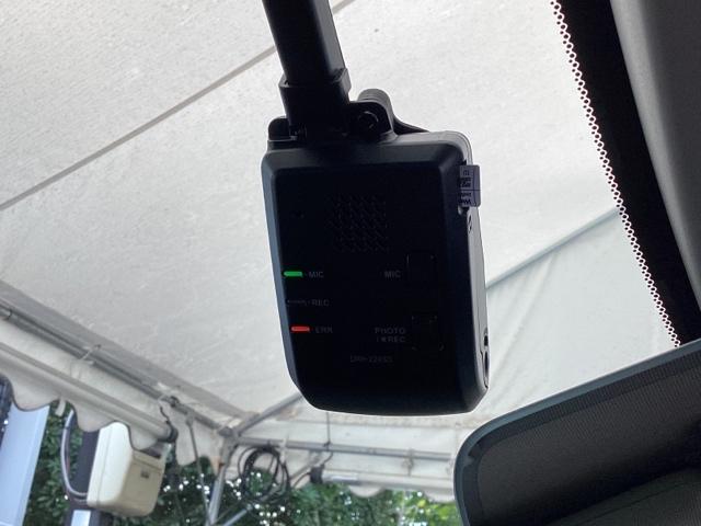ＺＲ－Ｖ ｅ：ＨＥＶＺ　ドラレコ　ナビ　Ｒカメラ　ブルートゥース　Ｐセンサー　レザー　サイドエアバック　パワ－シ－ト　ＬＥＤヘッドライト　ＵＳＢ接続　地デジ　Ｓヒーター　サポカー　ＥＴＣ車載器　Ｄレコ　パワーステアリング（13枚目）
