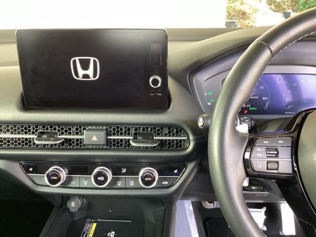 ＺＲ－Ｖ ｅ：ＨＥＶＺ　純正メモリーナビ　本革パワーシート　Ｐセンサー　レザー　Ｂカメラ　サイドエアバック　パワ－シ－ト　ナビＴＶ　ＬＥＤヘッドライト　ＵＳＢ接続　地デジ　Ｓヒーター　サポカー　ＥＴＣ車載器　Ｄレコ　イモビ（3枚目）