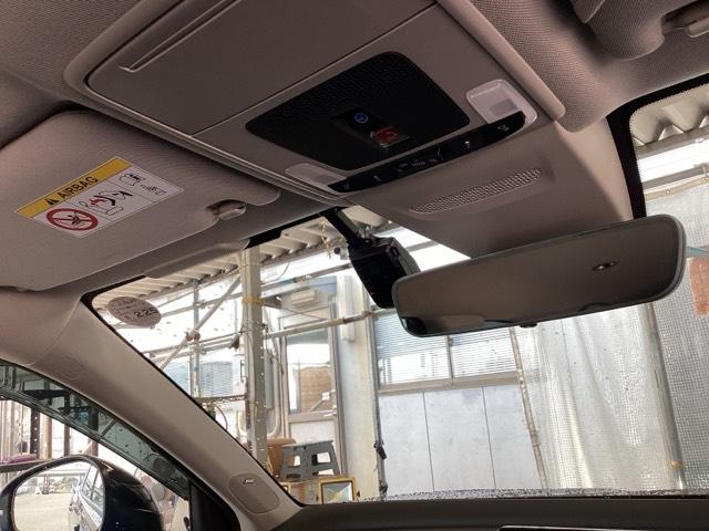 ＺＲ－Ｖ ｅ：ＨＥＶＺ　純正メモリーナビ　本革パワーシート　Ｐセンサー　レザー　Ｂカメラ　サイドエアバック　パワ－シ－ト　ナビＴＶ　ＬＥＤヘッドライト　ＵＳＢ接続　地デジ　Ｓヒーター　サポカー　ＥＴＣ車載器　Ｄレコ　イモビ（10枚目）