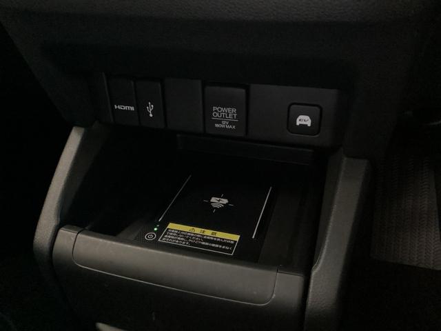 オデッセイハイブリッド ｅ：ＨＥＶアブソルート・ＥＸブラックエディション　メモリーナビ　ドラレコ　ＥＴＣ　リアカメラ　ハンズフリーパワーテールゲート　バックモニター　マルチビューモニター　ＶＳＡ　サイドエアバック　フルオートエアコン　フルセグテレビ　レーダーブレーキ　ＤＶＤ（15枚目）