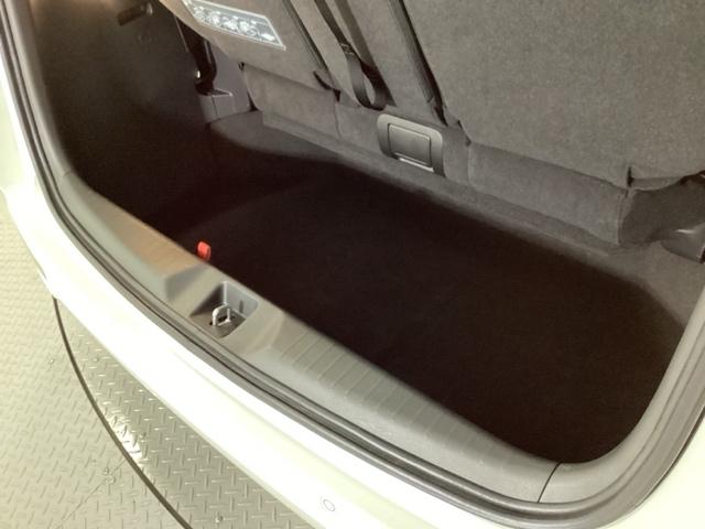 オデッセイハイブリッド ｅ：ＨＥＶアブソルート・ＥＸブラックエディション　メモリーナビ　ドラレコ　ＥＴＣ　リアカメラ　ハンズフリーパワーテールゲート　バックモニター　マルチビューモニター　ＶＳＡ　サイドエアバック　フルオートエアコン　フルセグテレビ　レーダーブレーキ　ＤＶＤ（24枚目）