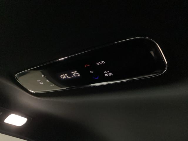 オデッセイハイブリッド ｅ：ＨＥＶアブソルート・ＥＸブラックエディション　メモリーナビ　ドラレコ　ＥＴＣ　リアカメラ　ハンズフリーパワーテールゲート　バックモニター　マルチビューモニター　ＶＳＡ　サイドエアバック　フルオートエアコン　フルセグテレビ　レーダーブレーキ　ＤＶＤ（30枚目）