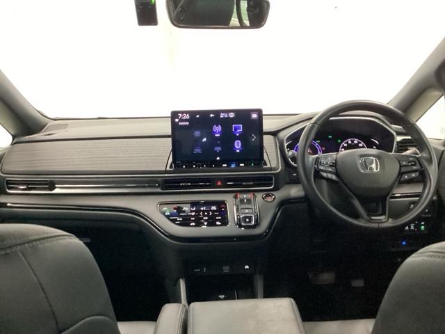 オデッセイハイブリッド ｅ：ＨＥＶアブソルート・ＥＸブラックエディション　メモリーナビ　ドラレコ　ＥＴＣ　リアカメラ　ハンズフリーパワーテールゲート　バックモニター　マルチビューモニター　ＶＳＡ　サイドエアバック　フルオートエアコン　フルセグテレビ　レーダーブレーキ　ＤＶＤ（34枚目）