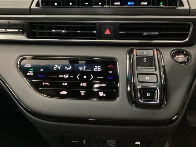 オデッセイハイブリッド ｅ：ＨＥＶアブソルート・ＥＸブラックエディション　メモリーナビ　ドラレコ　ＥＴＣ　リアカメラ　ハンズフリーパワーテールゲート　バックモニター　マルチビューモニター　ＶＳＡ　サイドエアバック　フルオートエアコン　フルセグテレビ　レーダーブレーキ　ＤＶＤ（42枚目）