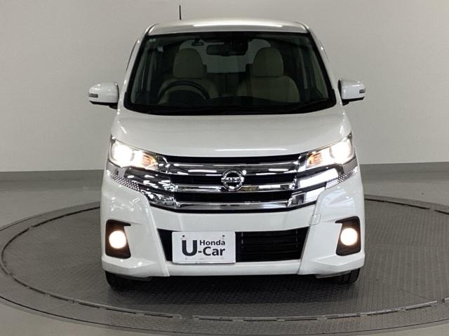 デイズ ハイウェイスターXプレミアムセレクション ナビ フルセグ 全周囲カメラ アラウンドビューカメラ バックモニター レーダーブレーキサポート サイドモニター キーフリー Iストップ エアバッグ ABS オートエアコン DVD ETC スマートキー(6枚目)