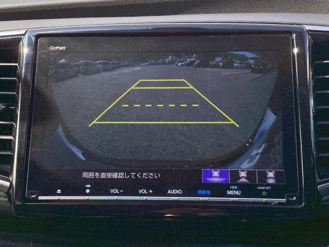 バックモニター付きで、車庫入れやバック時の後方確認をサポート。