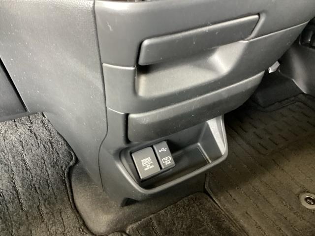 フリード Ｇ・ホンダセンシング　純正ナビ　フルセグ　リアカメラ　Ｆセグ　追突被害軽減ブレーキ　ｉストップ　Ｗエアバッグ　パワーウィンドウ　アクティブクルーズコントロール　スマートキ　カラーバックモニター　ＶＳＡ　エアコン　キーレス（43枚目）