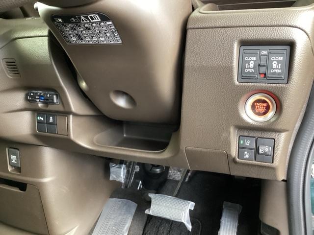 Ｎ－ＢＯＸ Ｌ　純正メモリーナビ　ドラレコ　リアカメラ　衝突回避支援ブレーキ　Ｉ－ＳＴＯＰ　クリソナ　ＰＷ　パワステ　Ｓヒーター　スマ－トキ－　Ｂカメ　地デジＴＶ　ナビ＆ＴＶ　サイドエアバック　横滑り防止　整備記録簿（15枚目）