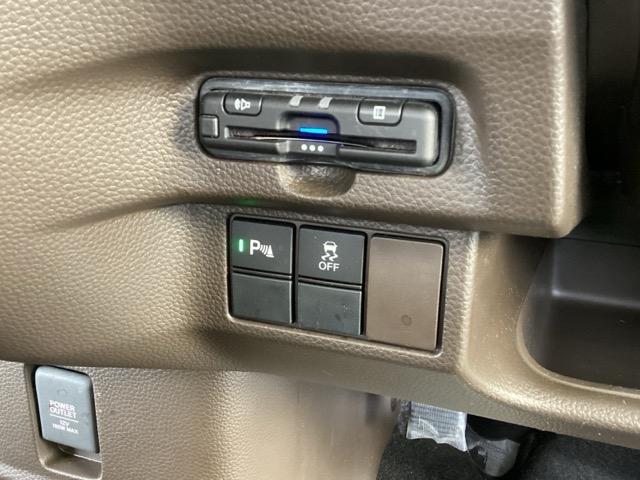 Ｎ－ＢＯＸ Ｌ　純正メモリーナビ　ドラレコ　リアカメラ　衝突回避支援ブレーキ　Ｉ－ＳＴＯＰ　クリソナ　ＰＷ　パワステ　Ｓヒーター　スマ－トキ－　Ｂカメ　地デジＴＶ　ナビ＆ＴＶ　サイドエアバック　横滑り防止　整備記録簿（44枚目）