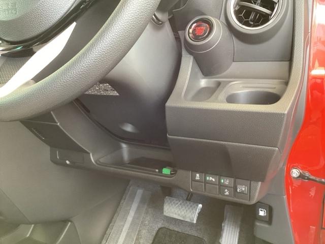 Ｎ－ＯＮＥ オリジナル　純正メモリーナビ　ドラレコ　リアカメラ　追突被害軽減ブレーキ　記録簿　オートクルーズコントロール　サイドエアバック　クリアランスソナー　ナビ＆ＴＶ　ＬＥＤライト　ＵＳＢ　ＷＡＢ　Ｂカメラ　セキュリティ（15枚目）