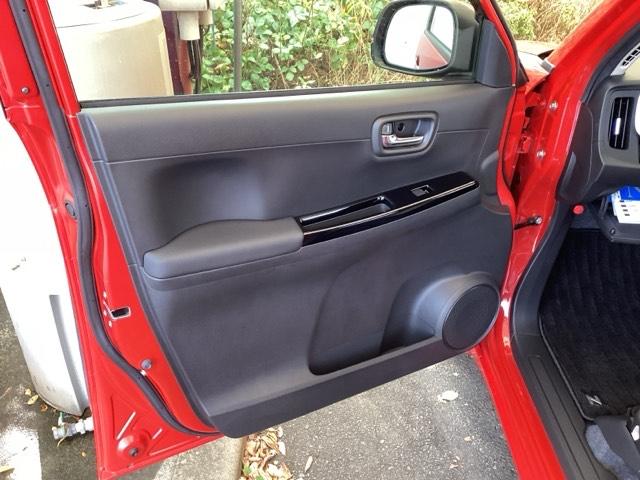 Ｎ－ＯＮＥ オリジナル　純正メモリーナビ　ドラレコ　リアカメラ　追突被害軽減ブレーキ　記録簿　オートクルーズコントロール　サイドエアバック　クリアランスソナー　ナビ＆ＴＶ　ＬＥＤライト　ＵＳＢ　ＷＡＢ　Ｂカメラ　セキュリティ（32枚目）