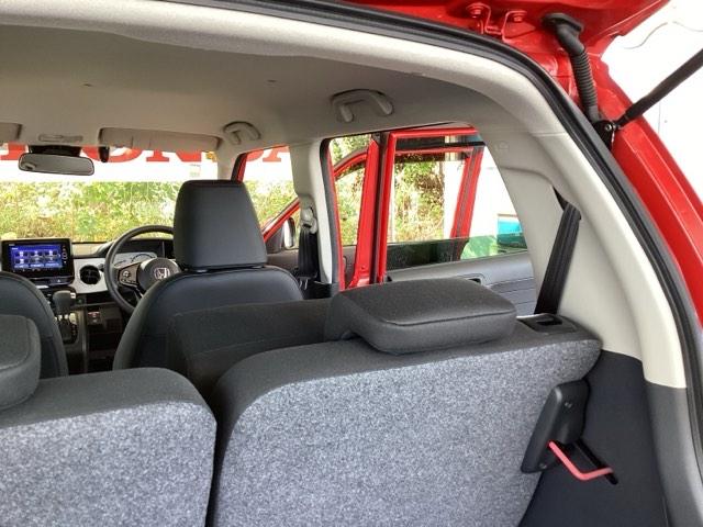 Ｎ－ＯＮＥ オリジナル　純正メモリーナビ　ドラレコ　リアカメラ　追突被害軽減ブレーキ　記録簿　オートクルーズコントロール　サイドエアバック　クリアランスソナー　ナビ＆ＴＶ　ＬＥＤライト　ＵＳＢ　ＷＡＢ　Ｂカメラ　セキュリティ（64枚目）