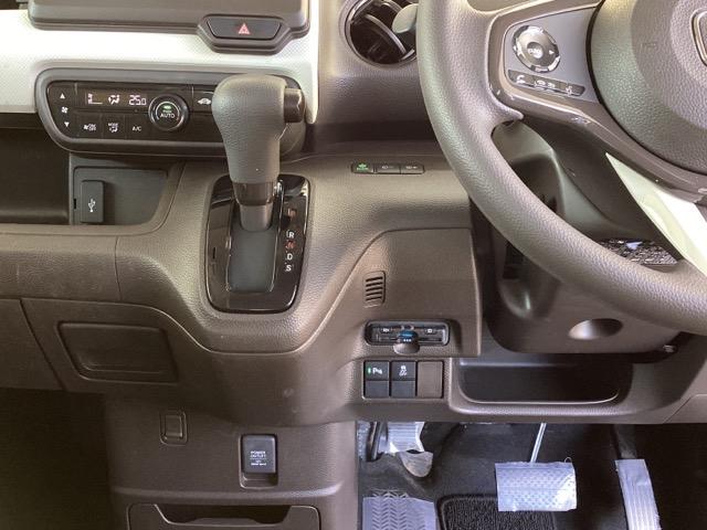 Ｎ－ＢＯＸ Ｇ　ディスプレイオーディオ　ＥＴＣ　ＣＤ　前後ソナー　エアバック　横滑防止装置　１セグＴＶ　リアカメラ　ＬＥＤヘッドライト　スマートキー　オートエアコン　整備記録簿　パワーウィンドウ　パワステ　ＵＳＢ（14枚目）