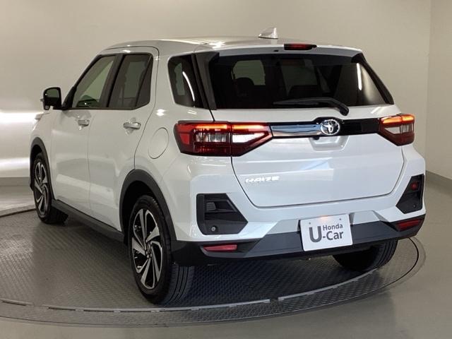 ライズ Ｚ　ナビ　フルセグ　リアカメラ　コーナーセンサ　誤発進抑制機能　エアコン　シートヒータ　サイドカメラ　スマートキー＆プッシュスタート　ＵＳＢポート　地デジＴＶ　ＶＳＡ　盗難防止装置　ターボ車　クルコン（10枚目）