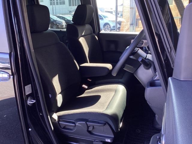 Ｎ－ＢＯＸカスタム ベースグレード　ディスプレイオーディオ　ドラレコ　リアカメラ　Ｗ電動ドア　ＵＳＢ接続　ＣＭＢＳ　Ｄレコ　禁煙　ベンチシート　オートエアコン　スマートキ　ＬＥＤ　クルコン　バックカメラ　パワーステアリング　エアバッグ（18枚目）