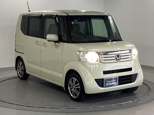 ドアミラーにＬＥＤウインカーがついているので、周囲にアピールできますね。