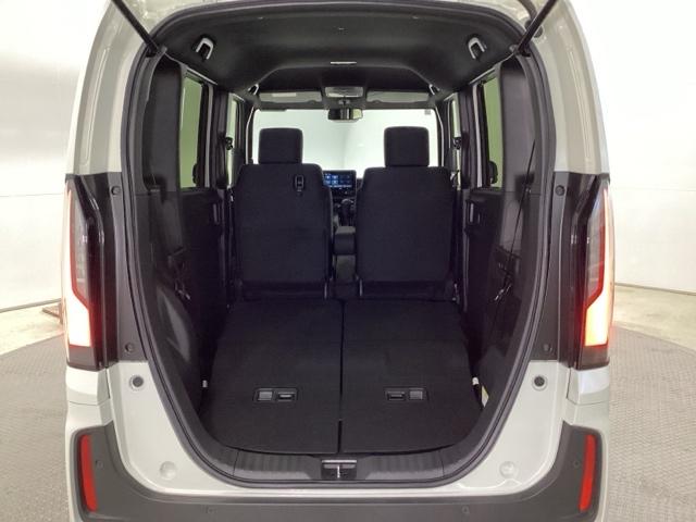 N-BOXカスタム ベースグレード ディスプレイオーディオ リアカメラ シートヒーター USB接続 CMBS ベンチシート オートエアコン スマートキ LED 盗難防止装置 クルコン パワーステアリング エアバッグ ESC オートライト(23枚目)