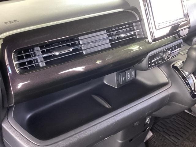 Ｎ－ＢＯＸカスタム Ｇ・Ｌターボホンダセンシング　純正ナビ　フルセグ　リアカメラ　両側ＰＷスライドドア　Ｂモニタ　Ｉストップ　セキュリティー　ＵＳＢ接続　クルーズコントロール　ナビＴＶ　キーレスエントリー　ＶＳＡ　ベンチＳ　ＬＥＤランプ　ターボモデル（42枚目）