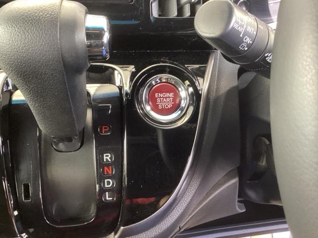 Ｎ－ＷＧＮカスタム Ｇ・Ｌパッケージ　純正ナビ　フルセグ　リアカメラ　横滑り防止システム　スマートキー＆プッシュスタート　ナビＴＶ　ベンチシ－ト　ＵＳＢ　バックモニター　地デジＴＶ　ＥＴＣ車載器　盗難防止システム　クルコン　ＷＳＲＳ（13枚目）