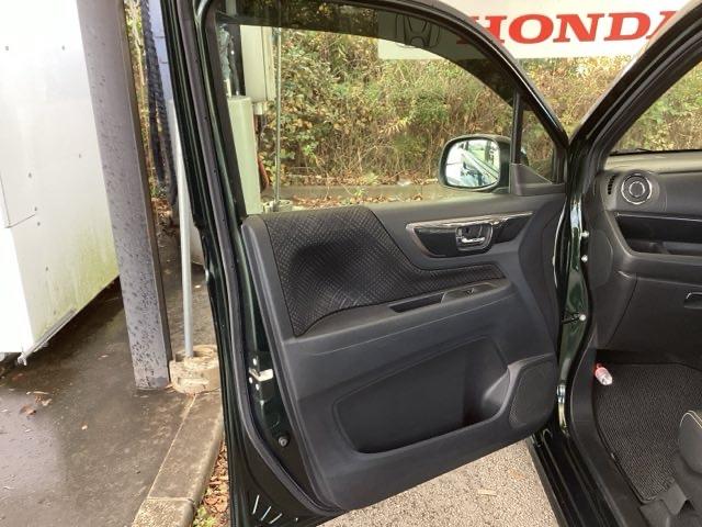 Ｎ－ＷＧＮカスタム Ｇ・Ｌパッケージ　純正ナビ　フルセグ　リアカメラ　横滑り防止システム　スマートキー＆プッシュスタート　ナビＴＶ　ベンチシ－ト　ＵＳＢ　バックモニター　地デジＴＶ　ＥＴＣ車載器　盗難防止システム　クルコン　ＷＳＲＳ（35枚目）