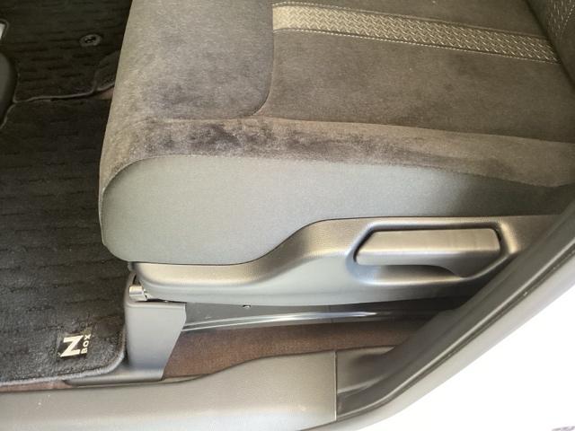 Ｎ－ＢＯＸカスタム Ｇ・Ｌホンダセンシング　純正ナビ　フルセグ　リアカメラ　助手席エアバッグ　キーレス　シートＨ　アイドリングＳＴ　セキュリティーアラーム　スマ－トキ－　ＥＴＣ　前車追従機能　サイドエアバッグ　ＬＥＤヘッドライト　ＵＳＢ　ＶＳＡ（41枚目）