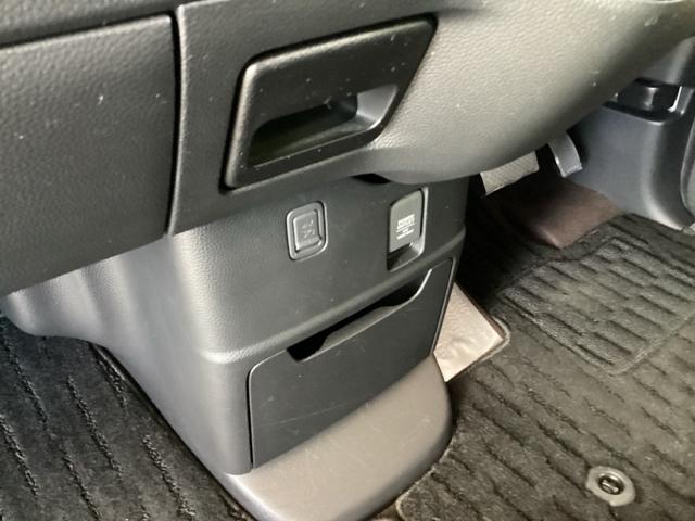 Ｎ－ＢＯＸカスタム Ｇ・Ｌホンダセンシング　純正ナビ　フルセグ　リアカメラ　助手席エアバッグ　キーレス　シートＨ　アイドリングＳＴ　セキュリティーアラーム　スマ－トキ－　ＥＴＣ　前車追従機能　サイドエアバッグ　ＬＥＤヘッドライト　ＵＳＢ　ＶＳＡ（44枚目）