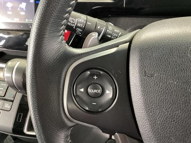 ステップワゴンスパーダ スパーダ・クールスピリット　メモリーナビ　ＥＴＣ　リアカメラ　シートＨ　追突軽減ブレーキ　スマキー　Ｂカメ　フルセグテレビ　盗難防止システム　サイドエアバック　ナビＴＶ　アクティブクルーズコントロール　キーフリー　エアバッグ（43枚目）