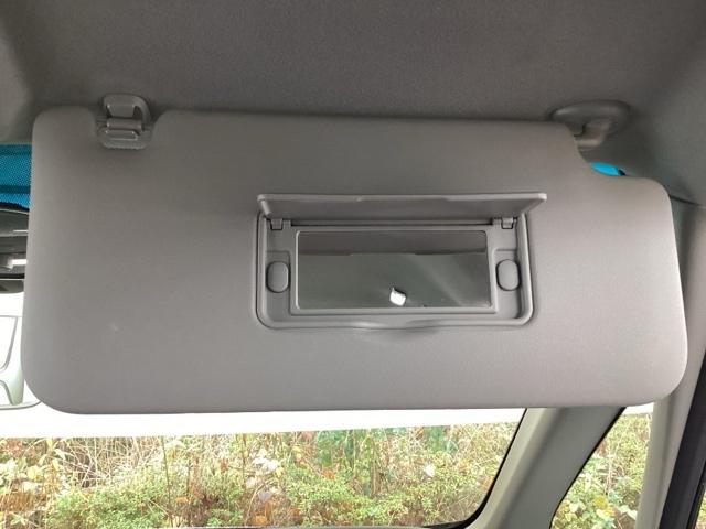 ステップワゴンスパーダ スパーダ・クールスピリット　メモリーナビ　ＥＴＣ　リアカメラ　シートＨ　追突軽減ブレーキ　スマキー　Ｂカメ　フルセグテレビ　盗難防止システム　サイドエアバック　ナビＴＶ　アクティブクルーズコントロール　キーフリー　エアバッグ（49枚目）