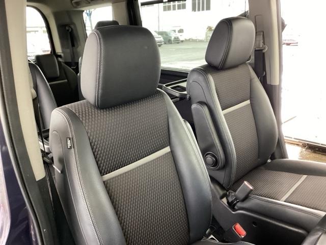 ステップワゴンスパーダ スパーダ・クールスピリット　メモリーナビ　ＥＴＣ　リアカメラ　シートＨ　追突軽減ブレーキ　スマキー　Ｂカメ　フルセグテレビ　盗難防止システム　サイドエアバック　ナビＴＶ　アクティブクルーズコントロール　キーフリー　エアバッグ（56枚目）