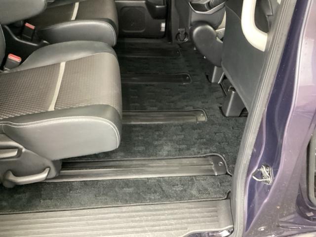 ステップワゴンスパーダ スパーダ・クールスピリット　メモリーナビ　ＥＴＣ　リアカメラ　シートＨ　追突軽減ブレーキ　スマキー　Ｂカメ　フルセグテレビ　盗難防止システム　サイドエアバック　ナビＴＶ　アクティブクルーズコントロール　キーフリー　エアバッグ（62枚目）