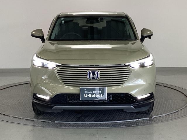 ヴェゼル ｅ：ＨＥＶＸ　純正メモリーナビ　ドラレコ　リアカメラ　前後障害物センサー　ＡＡＣ　イモビライザー　スマ－トキ－　誤発進抑制　ＰＷ　クルコン　ＥＳＣ　ＥＴＣ装備　キーフリー　ＬＥＤヘッドランプ　ナビＴＶ　ＤＶＤ再生可（6枚目）