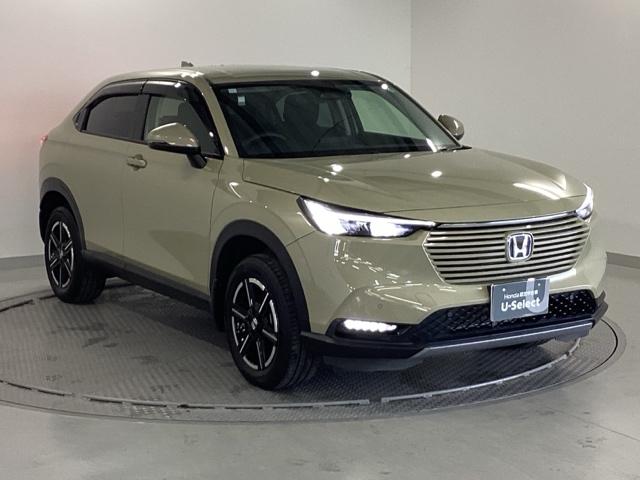 ヴェゼル ｅ：ＨＥＶＸ　純正メモリーナビ　ドラレコ　リアカメラ　前後障害物センサー　ＡＡＣ　イモビライザー　スマ－トキ－　誤発進抑制　ＰＷ　クルコン　ＥＳＣ　ＥＴＣ装備　キーフリー　ＬＥＤヘッドランプ　ナビＴＶ　ＤＶＤ再生可（7枚目）