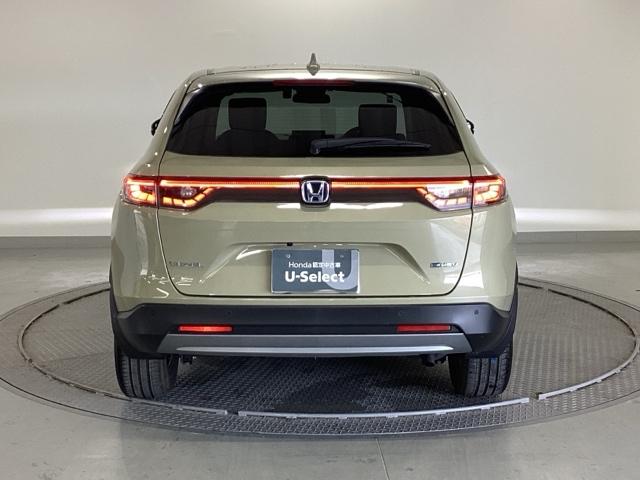 ヴェゼル ｅ：ＨＥＶＸ　純正メモリーナビ　ドラレコ　リアカメラ　前後障害物センサー　ＡＡＣ　イモビライザー　スマ－トキ－　誤発進抑制　ＰＷ　クルコン　ＥＳＣ　ＥＴＣ装備　キーフリー　ＬＥＤヘッドランプ　ナビＴＶ　ＤＶＤ再生可（9枚目）