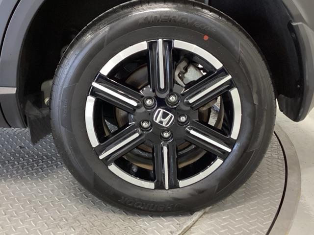 ヴェゼル ｅ：ＨＥＶＸ　純正メモリーナビ　ドラレコ　リアカメラ　前後障害物センサー　ＡＡＣ　イモビライザー　スマ－トキ－　誤発進抑制　ＰＷ　クルコン　ＥＳＣ　ＥＴＣ装備　キーフリー　ＬＥＤヘッドランプ　ナビＴＶ　ＤＶＤ再生可（21枚目）