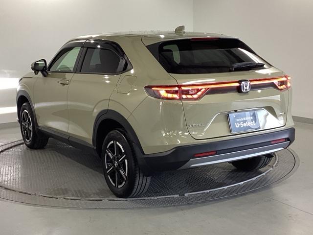 ヴェゼル ｅ：ＨＥＶＸ　純正メモリーナビ　ドラレコ　リアカメラ　前後障害物センサー　ＡＡＣ　イモビライザー　スマ－トキ－　誤発進抑制　ＰＷ　クルコン　ＥＳＣ　ＥＴＣ装備　キーフリー　ＬＥＤヘッドランプ　ナビＴＶ　ＤＶＤ再生可（27枚目）