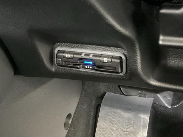 ヴェゼル ｅ：ＨＥＶＸ　純正メモリーナビ　ドラレコ　リアカメラ　前後障害物センサー　ＡＡＣ　イモビライザー　スマ－トキ－　誤発進抑制　ＰＷ　クルコン　ＥＳＣ　ＥＴＣ装備　キーフリー　ＬＥＤヘッドランプ　ナビＴＶ　ＤＶＤ再生可（46枚目）