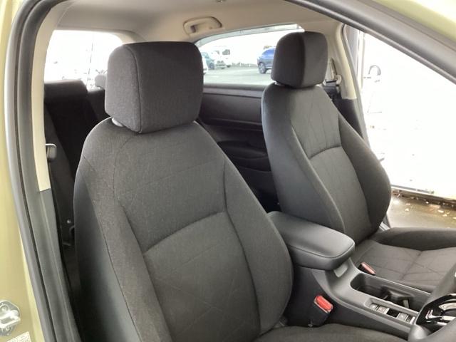 ヴェゼル ｅ：ＨＥＶＸ　純正メモリーナビ　ドラレコ　リアカメラ　前後障害物センサー　ＡＡＣ　イモビライザー　スマ－トキ－　誤発進抑制　ＰＷ　クルコン　ＥＳＣ　ＥＴＣ装備　キーフリー　ＬＥＤヘッドランプ　ナビＴＶ　ＤＶＤ再生可（57枚目）