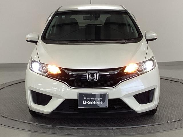 フィット １３Ｇ・Ｌパッケージファインエディション　純正ナビ　フルセグ　リアカメラ　ＬＥＤヘットライト　クルコン　Ａストップ　Ｂモニター　サイドカーテンエアバック　キーレス　ＤＶＤ　パワーウインドウ　横滑り防止装置　インテリキー　ナビＴＶ　盗難防止装置（6枚目）