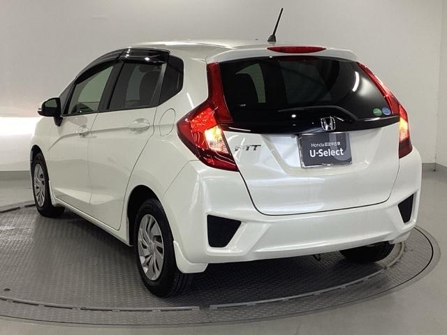 フィット １３Ｇ・Ｌパッケージファインエディション　純正ナビ　フルセグ　リアカメラ　ＬＥＤヘットライト　クルコン　Ａストップ　Ｂモニター　サイドカーテンエアバック　キーレス　ＤＶＤ　パワーウインドウ　横滑り防止装置　インテリキー　ナビＴＶ　盗難防止装置（10枚目）