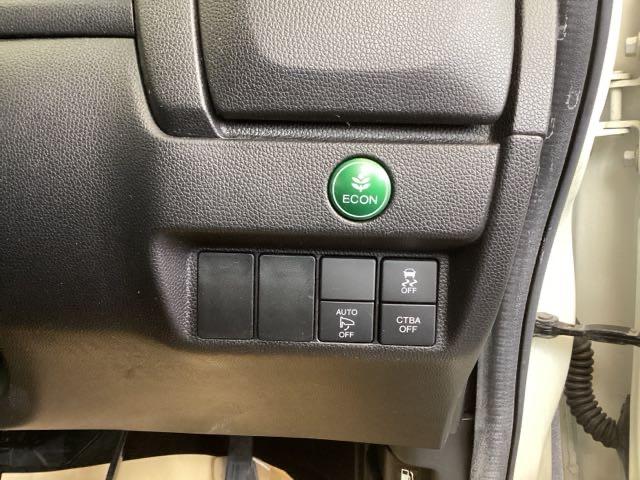 フィット １３Ｇ・Ｌパッケージファインエディション　純正ナビ　フルセグ　リアカメラ　ＬＥＤヘットライト　クルコン　Ａストップ　Ｂモニター　サイドカーテンエアバック　キーレス　ＤＶＤ　パワーウインドウ　横滑り防止装置　インテリキー　ナビＴＶ　盗難防止装置（17枚目）