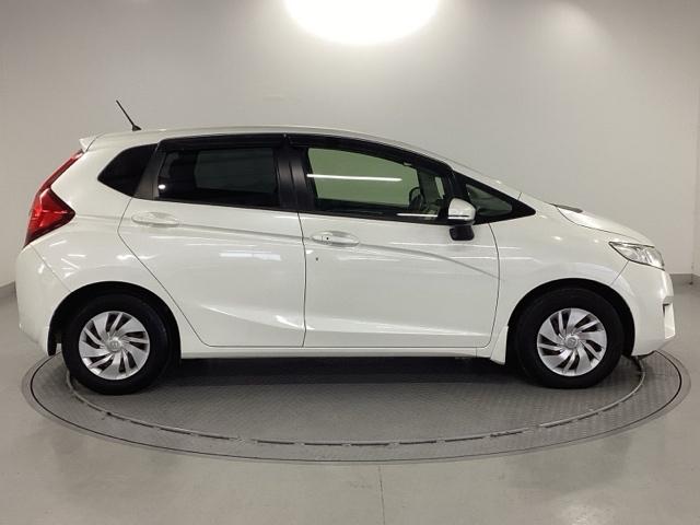 フィット １３Ｇ・Ｌパッケージファインエディション　純正ナビ　フルセグ　リアカメラ　ＬＥＤヘットライト　クルコン　Ａストップ　Ｂモニター　サイドカーテンエアバック　キーレス　ＤＶＤ　パワーウインドウ　横滑り防止装置　インテリキー　ナビＴＶ　盗難防止装置（30枚目）