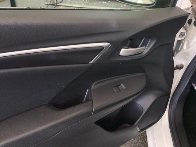 フィット １３Ｇ・Ｌパッケージファインエディション　純正ナビ　フルセグ　リアカメラ　ＬＥＤヘットライト　クルコン　Ａストップ　Ｂモニター　サイドカーテンエアバック　キーレス　ＤＶＤ　パワーウインドウ　横滑り防止装置　インテリキー　ナビＴＶ　盗難防止装置（37枚目）