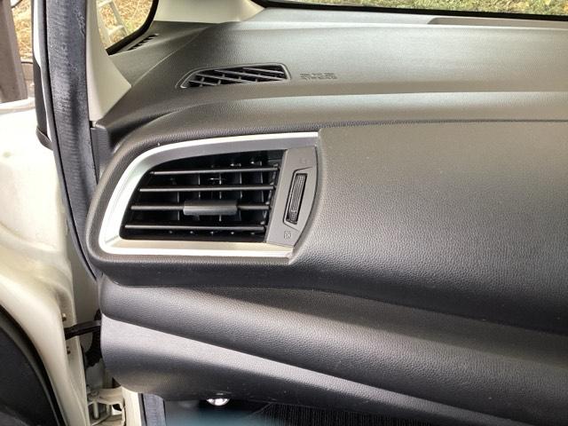 フィット １３Ｇ・Ｌパッケージファインエディション　純正ナビ　フルセグ　リアカメラ　ＬＥＤヘットライト　クルコン　Ａストップ　Ｂモニター　サイドカーテンエアバック　キーレス　ＤＶＤ　パワーウインドウ　横滑り防止装置　インテリキー　ナビＴＶ　盗難防止装置（40枚目）