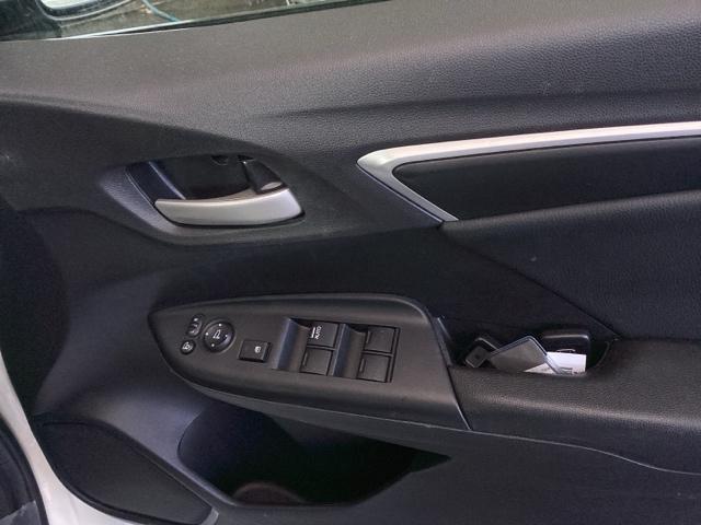 フィット １３Ｇ・Ｌパッケージファインエディション　純正ナビ　フルセグ　リアカメラ　ＬＥＤヘットライト　クルコン　Ａストップ　Ｂモニター　サイドカーテンエアバック　キーレス　ＤＶＤ　パワーウインドウ　横滑り防止装置　インテリキー　ナビＴＶ　盗難防止装置（45枚目）