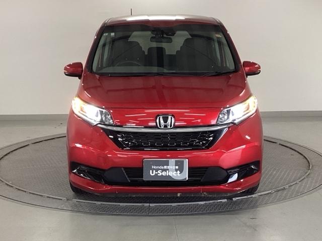 フリード Ｇ・ホンダセンシング　純正ナビ　フルセグ　７人乗り　Ｆセグ　追突被害軽減ブレーキ　ｉストップ　Ｗエアバッグ　パワーウィンドウ　アクティブクルーズコントロール　スマートキ　カラーバックモニター　ＶＳＡ　エアコン　キーレス（6枚目）