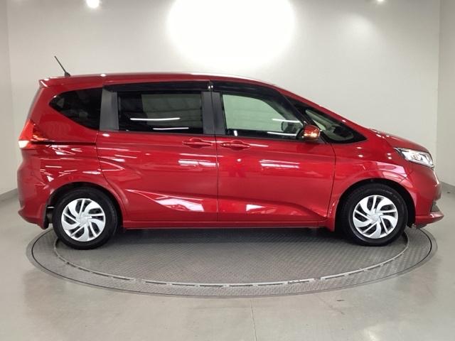 フリード Ｇ・ホンダセンシング　純正ナビ　フルセグ　７人乗り　Ｆセグ　追突被害軽減ブレーキ　ｉストップ　Ｗエアバッグ　パワーウィンドウ　アクティブクルーズコントロール　スマートキ　カラーバックモニター　ＶＳＡ　エアコン　キーレス（33枚目）