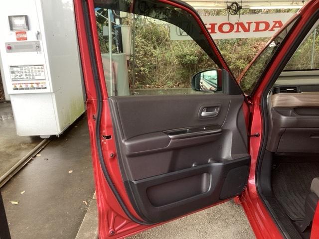 フリード Ｇ・ホンダセンシング　純正ナビ　フルセグ　７人乗り　Ｆセグ　追突被害軽減ブレーキ　ｉストップ　Ｗエアバッグ　パワーウィンドウ　アクティブクルーズコントロール　スマートキ　カラーバックモニター　ＶＳＡ　エアコン　キーレス（39枚目）